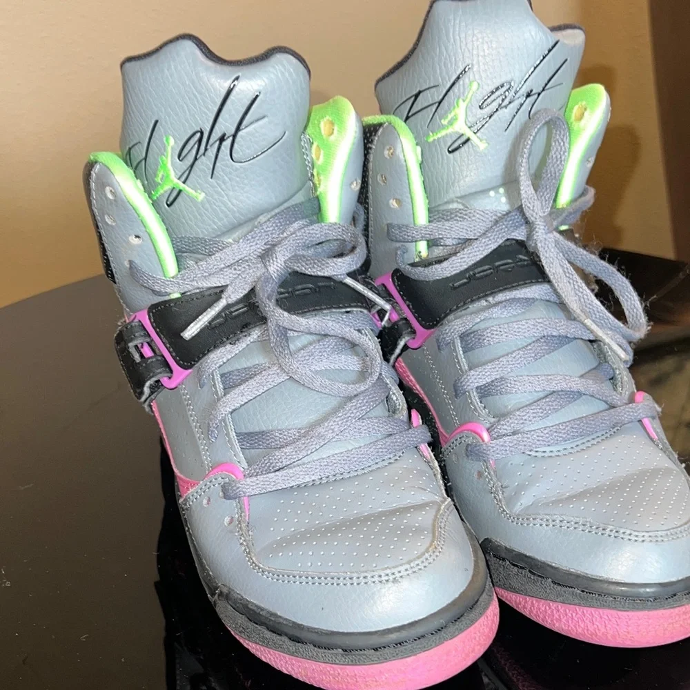 Jordan Flight 45 High GS Cool Grey Flash Lime Club Pink Size 5Y Sneakers 6.5 Wom